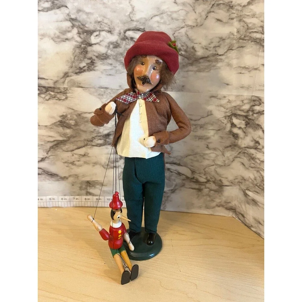 Byer's Choice  The Carolers Geppetto and Pinocchio Marionette 1996